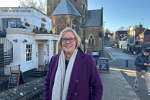 Zoe Franklin on Guildford town bridge
